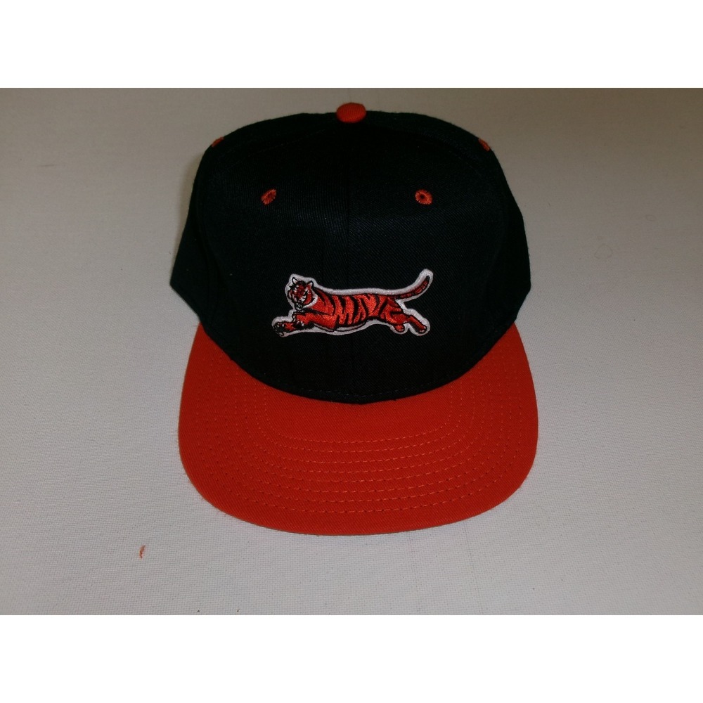 CINCINNATI BENGALS FITTED SIZE 7  1/4 USA MADE WOOL HAT CAP VINTAGE DEADSTOCK H3